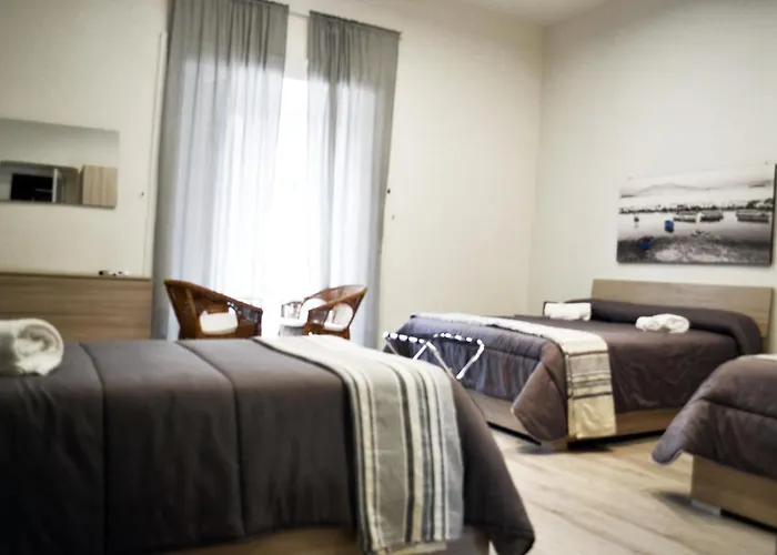 Vanzi Rooms
